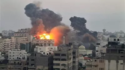 استشهاد 5 وإصابة 30 فلسطينيا في سلسلة غارات إسرائيلية على قطاع غزة