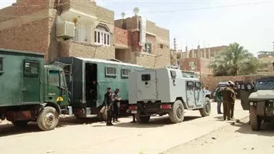 إحالة 163 متهما من 