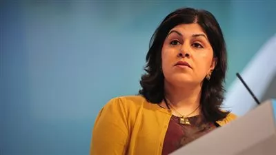 استقالة وزيرة بريطانية احتجاجا على سياسة الحكومة تجاه غزة