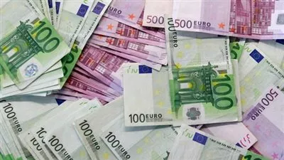 بيانات المانية تخفف الضغوط عن اليورو والدولار يتوقف عن الارتفاع