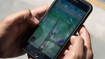 تطبيقات مزيفة لـ 