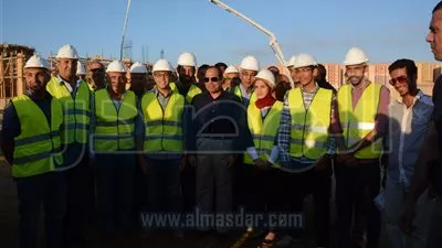 صور: السيسي يتفقد المرحلة الثالثة لمشروع مدينة الأسمرات