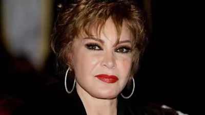 صفية العمري في بيروت لتكريمها عن مشوارها الطويل