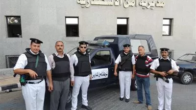 إزالة 8 مواقف عشوائية بالإسكندرية