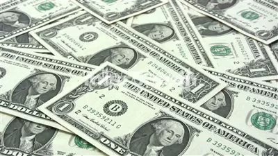 الدولار يرتفع لأعلى سعر في 6 سنوات مقابل الين