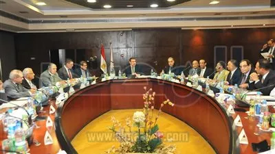 وزيرالنقل يترأس الجمعية العامة للقابضة للطرق والكبارى والنقل البرى