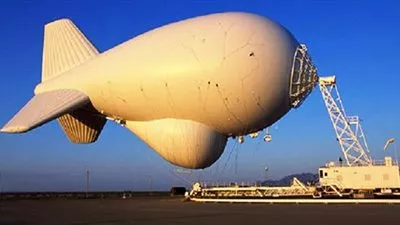 قائد منطاد روسي يحقق رقمًا قياسيًّا جديدًا في الطيران حول العالم