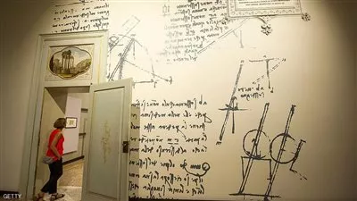 اكتشاف علاقة خربشات دافينشي بقوانين الاحتكاك الفيزيائية