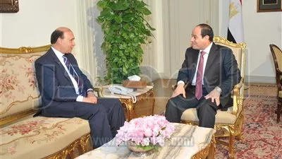 السيسى يلتقى مميش لمتابعة أعمال حفر القناة الجديدة