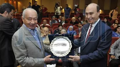 وزراء سابقون يزوروا مشروع قناة السويس الجديد