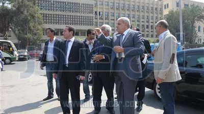 محلب يتفقد منطقة رمسيس والشوارع المحيطة