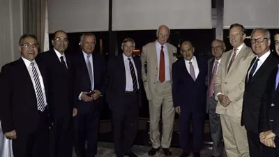 راشد يتشاور مع وفد برلماني بريطاني بشأن استعادة حركة السياحة