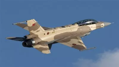 فرنسا تقول إنها نفذت غارات جوية في العراق يوم الخميس
