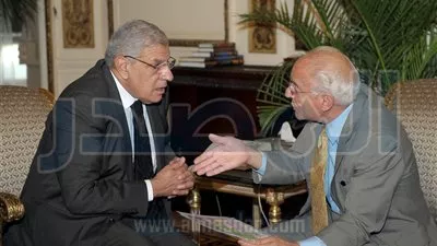 فاروق الباز: مشروع قومى لزراعة نحو 750 ألف فدان فى صعيد مصر