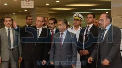 بالصور: وزيرا الطيران والاثار يتفقدان موقع إنشاء متحف داخل مطار القاهرة
