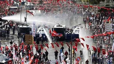 مقتل 12 شخصا على الأقل في تظاهرات بتركيا