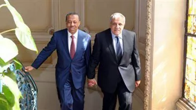 محلب ونظيره الليبى : الاتفاق على تشكيل لجنة لدراسة المشروعات العالقة  