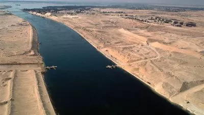 6 شركات عالمية تفوز بأعمال تكريك مشروع قناة السويس الجديد
