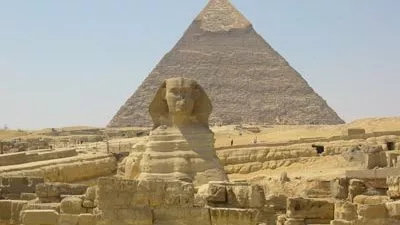  صحفية  بمجلة 
