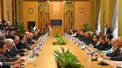 وزير الخارجية يلتقي وفد مجلس النواب الليبي 