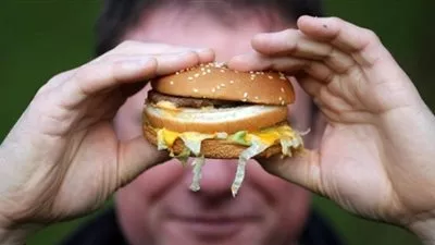 أيهما أفضل لخسارة الوزن.. الحمية أم الرياضة؟