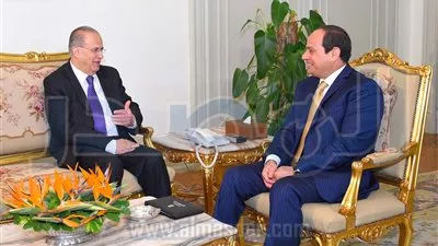 السيسي يبحث مع وزير خارجية قبرص سبل مواجهة الإرهاب 