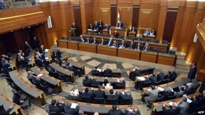 البرلمان اللبناني يمدد فترة ولايته حتى عام 2017