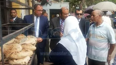 جولة مفاجئة لوزيرا التموين والتخطيط على مخابز ومحلات البقالة بعابدين