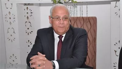 محافظ بورسعيد يتفقد قرية الديبة ويبحث سبل تطويرها