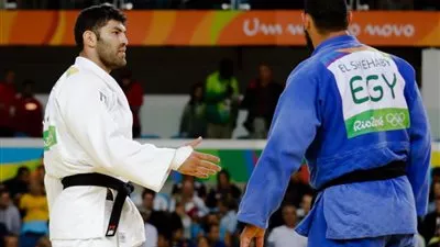 الأوليمبية الدولية تحقق مع إسلام الشهابي لرفضه مصافحة اللاعب الإسرائيلي