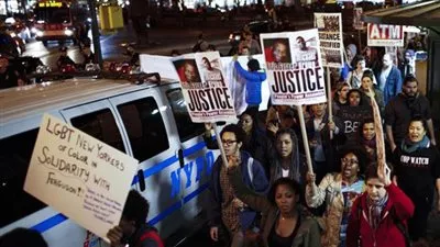 اضرام النار في 12 مبنى على الاقل في أعمال عنف في 