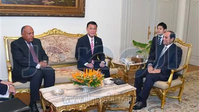 السيسي يتلقى رسالة من رئيس وزراء اليابان حول قمة 