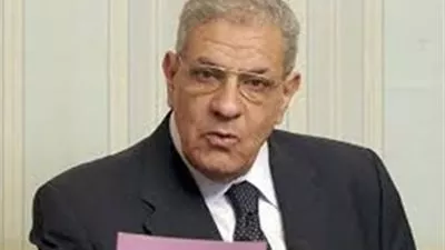 محلب يتفقد مصنع جلوبال للادوية وCPC للتطوير الصناعى بـ 6 أكتوبر