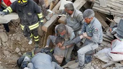 ارتفاع حصيلة ضحايا زلزال إيطاليا إلى 247 قتيلا و368 مصابا