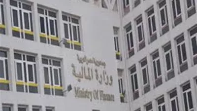 مصر تستهدف نموا 4.3% في موازنة العام المالي الجديد
