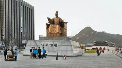 بيونج يانج تهدد باستهداف معدات إضاءة أمريكية وكورية