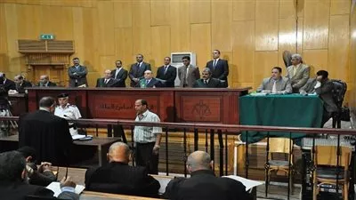 تأجيل إعادة محاكمة 103 متهمين بـ