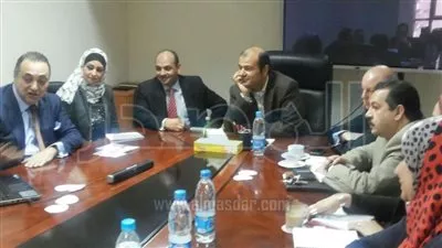 وزير التموين يبحث مع 