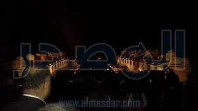 بالصور:  أبناء 12جالية مصرية بالخارج يشهدون عروض الصوت والضوء بالكرنك