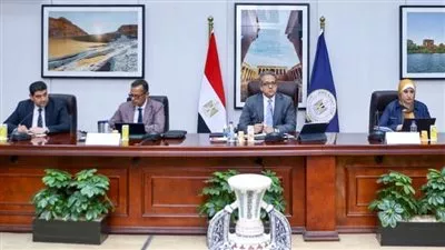 «العناني» يتابع التجهيزات السياحية لاستضافة مؤتمرCOP27