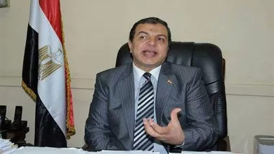 إيقاف نشاط شركة لإلحاق العمالة بالخارج لمخالفة القانون