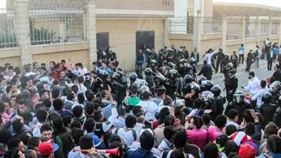 تأجيل محاكمة 16 متهما في أحداث 