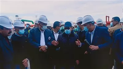 «الملا» يتفقد المشروعات البترولية الاستراتيجية الجديدة بالسويس