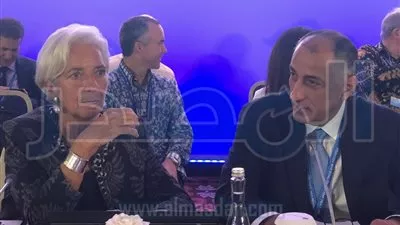 محافظ البنك المركزى يطالب بعودة الأموال المهربة من إفريقيا