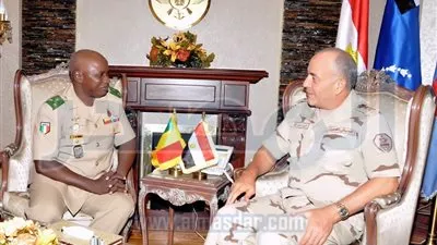 المتحدث العسكرى: الفريق محمود حجازى يبحث مع نظيره المالى سبل التعاون المشترك