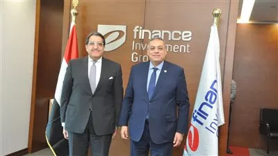 «خالص» تتيح خدمات التحصيل والسحب النقدي من محطات مصر للبترول