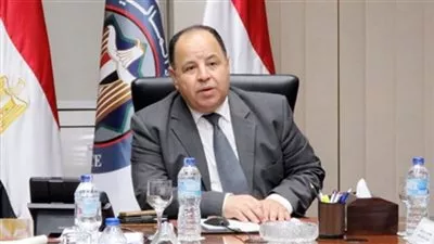 «المالية» تحدد رسم التنمية النهائي على السيارات المستوردة
