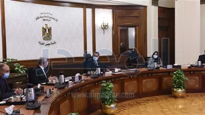 مدبولي يستعرض خطة تنمية الثروة السمكية وزراعة قصب السكر بنظام الشتلات