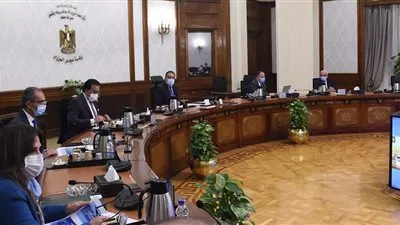 رئيس الوزراء يتابع الموقف التنفيذي لمنظومة التأمين الصحي الشامل