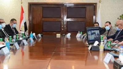 «التنمية المحلية» و«الإسكان» يبحثان إجراءات إصدار تراخيص البناء